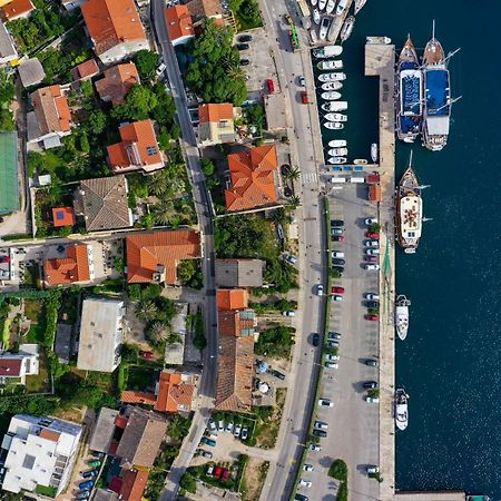 Apartman Leon & Rent A Quad Mali Lošinj Exterior foto